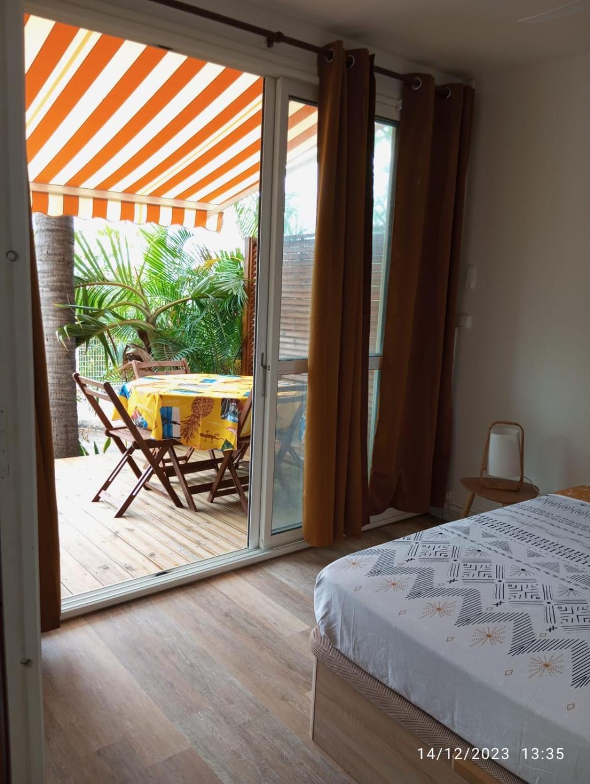 Appartement Leu Doux Bruit Des Vagues à Saint-Leu Extérieur photo